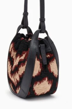 ULLA JOHNSON Lee Pouch - Obsidian -Lila's Closet FA231123 LEEPOUCH GEOJACQUARD c r web