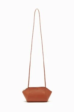 ULLA JOHNSON Imogen Large Makeup Pouch - Sierra -Lila's Closet FA231310 IMOGENLARGEMAKEUPPOUCH SIERRA e r web d86b79e1 88b1 4b3e b3ff 8d62080a4cd7