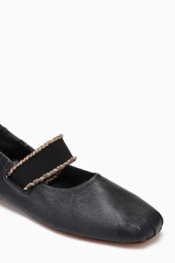 ULLA JOHNSON Eliza Elastic Ballet Flat - Noir 9 ULLA JOHNSON Eliza Elastic Ballet Flat - Noir -Lila's Closet PF231009 ElasticBallet Noir c r web