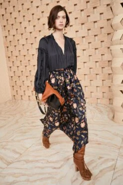 ULLA JOHNSON Maeve Blouse - Noir -Lila's Closet SHOT 105 0154 ULLA JOHNSON MAEVE BLOUSE NOIR UJ990237 view 1