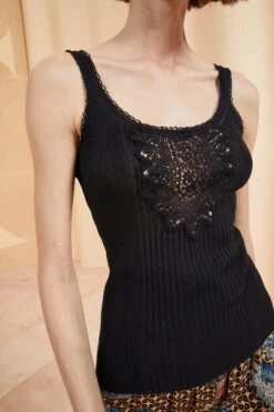 ULLA JOHNSON Ameline Tank - Noir -Lila's Closet ULLA JOHNSON AMELINE TANK NOIR 05