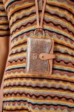 ULLA JOHNSON Alvie Card Holder - Champagne 8 ULLA JOHNSON Alvie Card Holder - Champagne -Lila's Closet ULLA JOHNSON Alvie Card Holder Rose Gold 0028