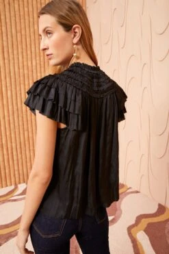 ULLA JOHNSON Eva Top - Noir -Lila's Closet ULLA JOHNSON Eva Top Noir 0069