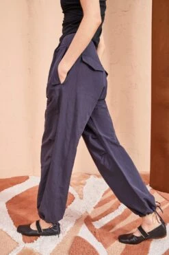 ULLA JOHNSON Eliza Elastic Ballet Flat - Noir 11 ULLA JOHNSON Eliza Elastic Ballet Flat - Noir -Lila's Closet ULLA JOHNSON Feodora Pants MIDNIGHT 0131 7587a8d6 ccc0 4426 96cd 225fc2a9c4c2