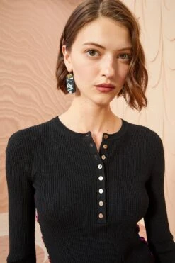 ULLA JOHNSON Juniper Pullover - Noir -Lila's Closet ULLA JOHNSON Juniper Pullover NOIR 03