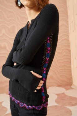 ULLA JOHNSON Juniper Pullover - Noir -Lila's Closet ULLA JOHNSON Juniper Pullover NOIR 05