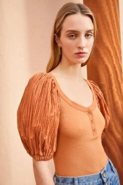 ULLA JOHNSON Marika Top - Chestnut -Lila's Closet ULLA JOHNSON Marika Top CHESTNUT 03