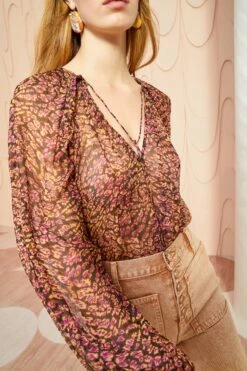 ULLA JOHNSON Pauline Blouse - Pomegranate -Lila's Closet ULLA JOHNSON Pauline Blouse POMEGRANATE 02 ALT